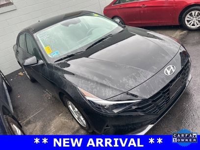Used 2023 Hyundai Elantra SE w/ Cargo Package