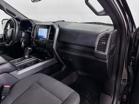 Used 2016 Ford F150 XLT w/ Equipment Group 302A Luxury image 34