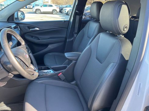 Used 2025 Buick Encore GX Preferred image 25