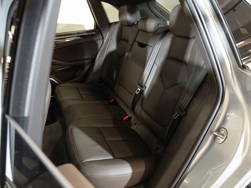 Certified 2023 Porsche Macan S AWD/4WD image 26