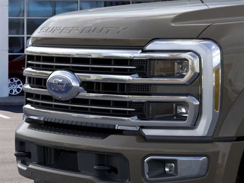 New 2026 Ford F450 Platinum w/ Platinum Plus Package AWD/4WD image 17