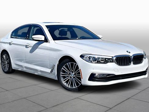 Used 2018 BMW 530i w/ Premium Package image 3