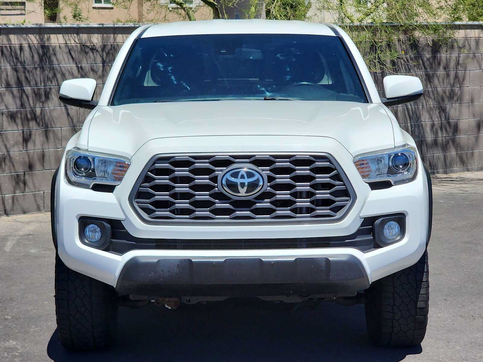 Used 2021 Toyota Tacoma TRD Off-Road w/ Technology Package AWD/4WD image 3