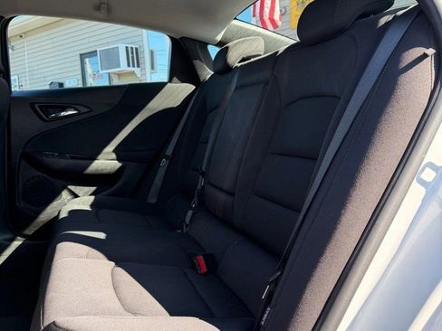 Used 2024 Chevrolet Malibu LT FWD image 11