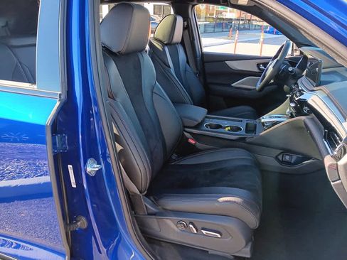 Used 2025 Acura MDX A-Spec image 11