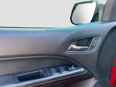 Used 2019 GMC Canyon SLE w/ SLE Convenience Package image 9