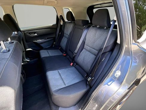 Used 2024 Nissan Rogue SV FWD image 19
