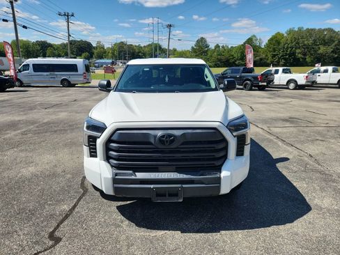 Used 2023 Toyota Tundra SR5 AWD/4WD image 4