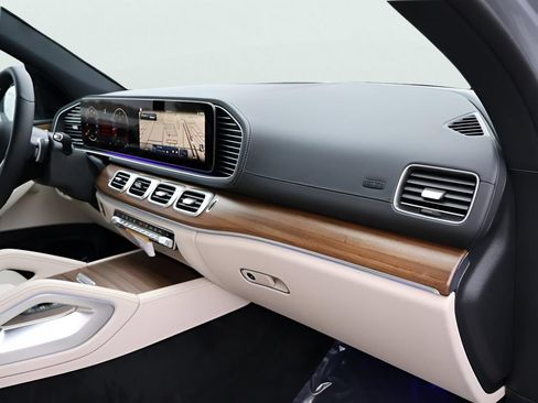 Certified 2026 Mercedes-Benz GLE 350 4MATIC image 11