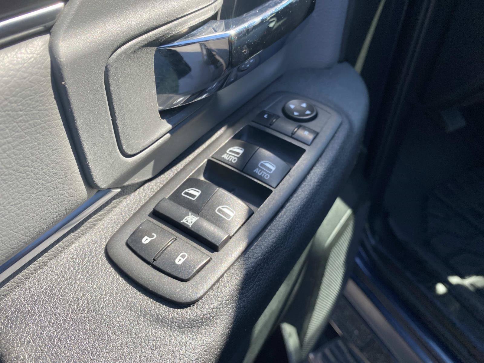 Used 2021 RAM 1500 Classic SLT AWD/4WD image 22