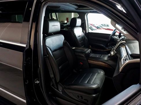 Used 2018 GMC Yukon XL Denali w/ Open Road Package image 35