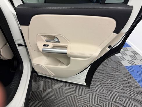 Used 2024 Mercedes-Benz GLA 250 4MATIC image 18