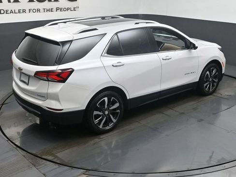 Used 2023 Chevrolet Equinox Premier image 40