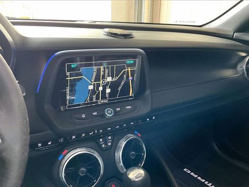 Used 2018 Chevrolet Camaro LT image 10