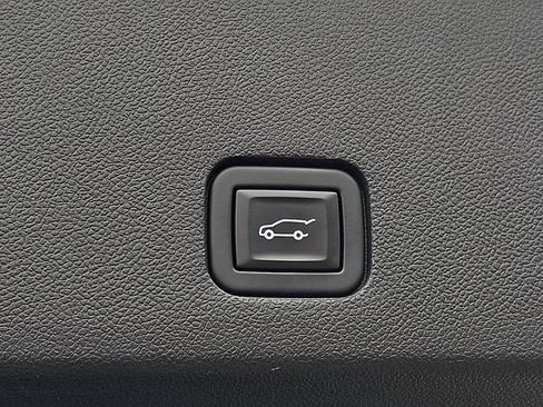 Certified 2022 Cadillac XT6 Premium Luxury w/ Technology Package image 29