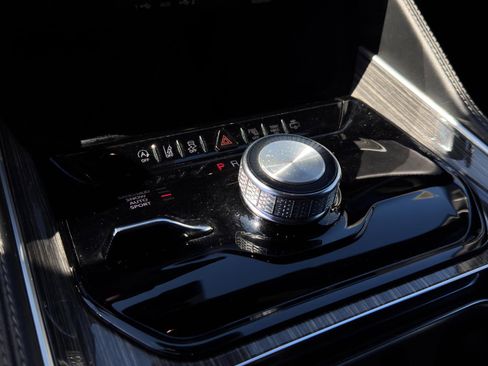 Used 2022 Jeep Wagoneer Series II image 20