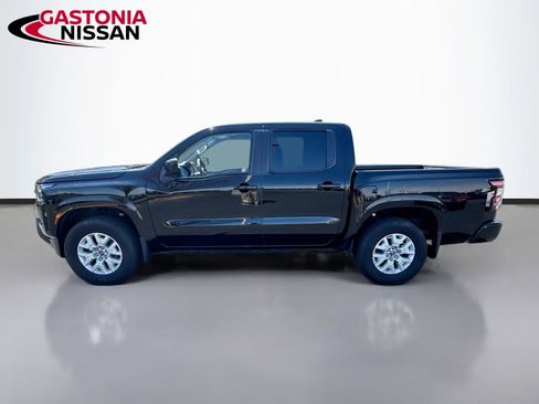Used 2022 Nissan Frontier SV w/ Technology Package AWD/4WD image 5