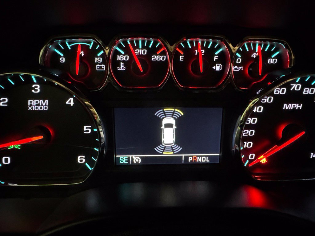 Used 2019 Chevrolet Suburban LT w/ LT Signature Package AWD/4WD image 33