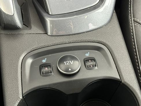 Used 2013 Ford Focus Titanium FWD image 29