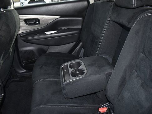 Used 2018 Nissan Murano S image 29