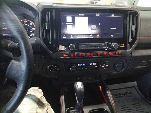 Used 2025 Nissan Frontier PRO-4X w/ Black Accent Package AWD/4WD image 21