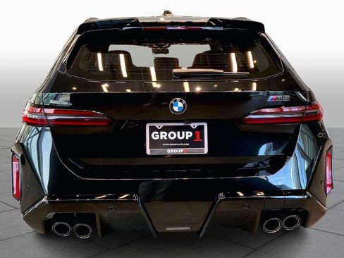 New 2026 BMW M5 Touring image 4