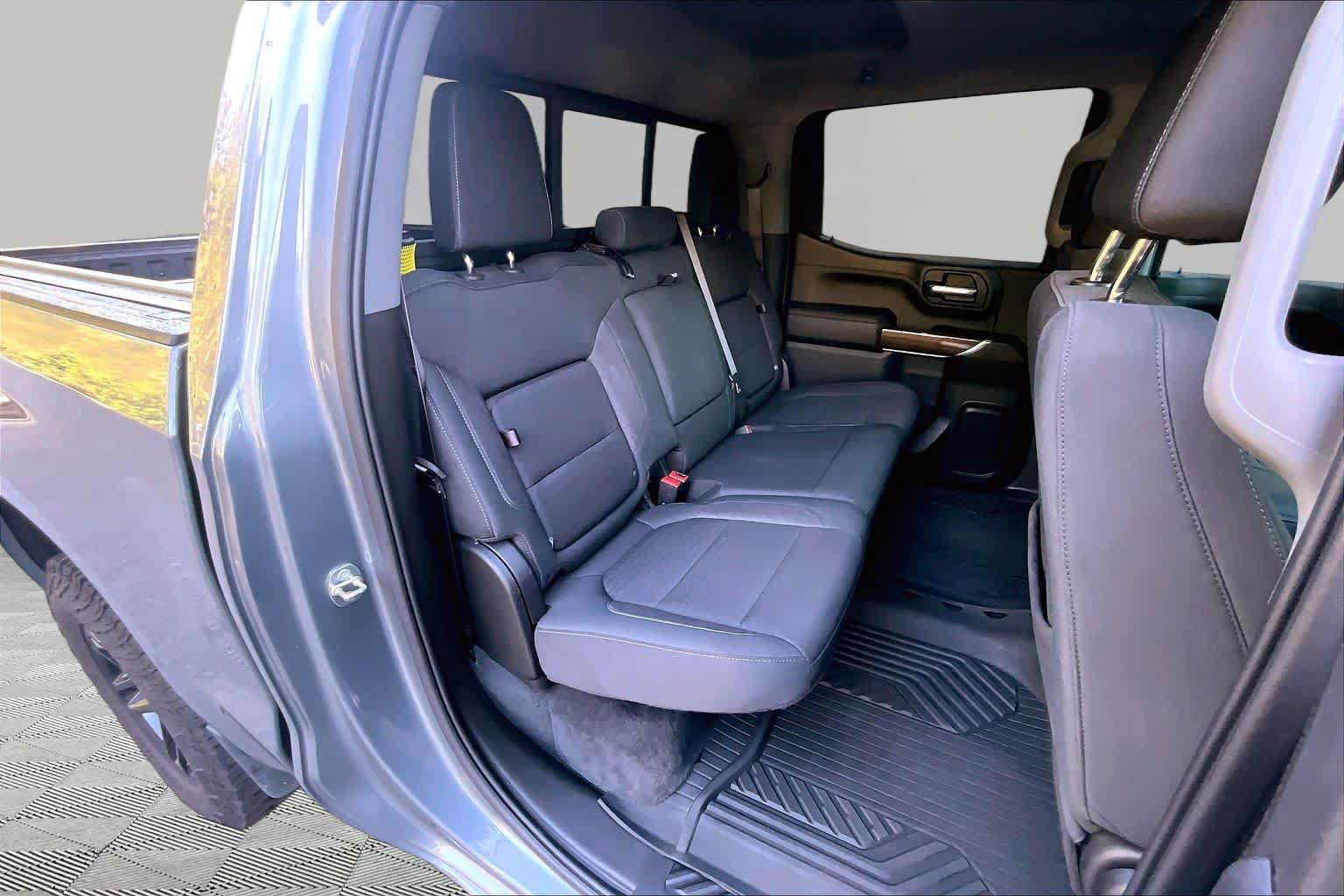 Used 2021 Chevrolet Silverado 1500 LT Trail Boss w/ Convenience Package II AWD/4WD image 20