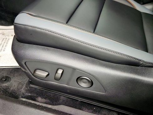 Used 2025 Honda Prologue Touring image 12