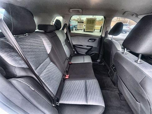 Used 2023 Nissan Rogue SV image 13