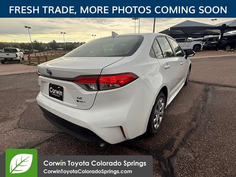 Used 2025 Toyota Corolla LE FWD image 8