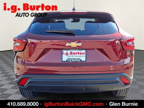 Certified 2024 Chevrolet Trax LS w/ Driver Confidence Package image 5