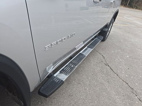 Used 2023 Chevrolet Silverado 3500 LTZ w/ LTZ Premium Package image 13