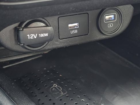 Used 2022 Hyundai Elantra SEL w/ Convenience Package image 6