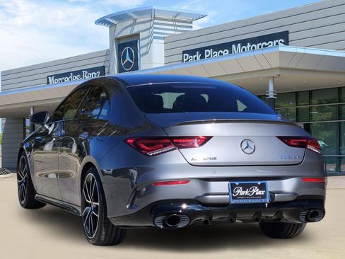 Used 2022 Mercedes-Benz CLA 35 AMG 4MATIC image 4