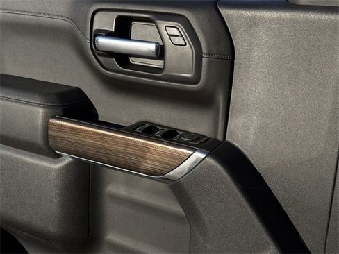 Certified 2022 Chevrolet Silverado 1500 LT Trail Boss w/ Convenience Package II image 27