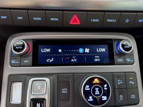 Used 2024 Hyundai Palisade Calligraphy AWD/4WD image 14