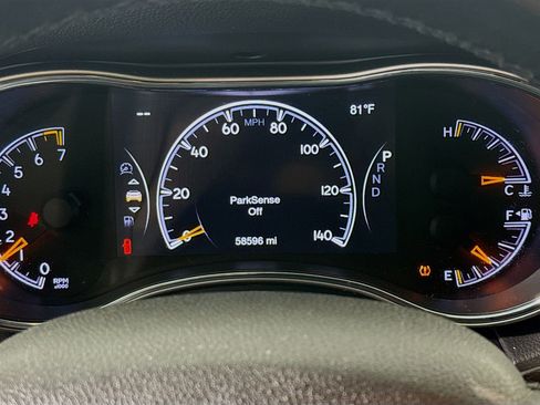 Used 2018 Jeep Grand Cherokee Limited image 16