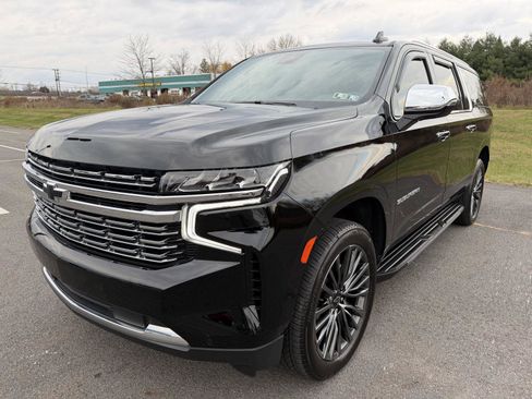 Used 2024 Chevrolet Suburban Premier w/ Max Trailering Package image 2