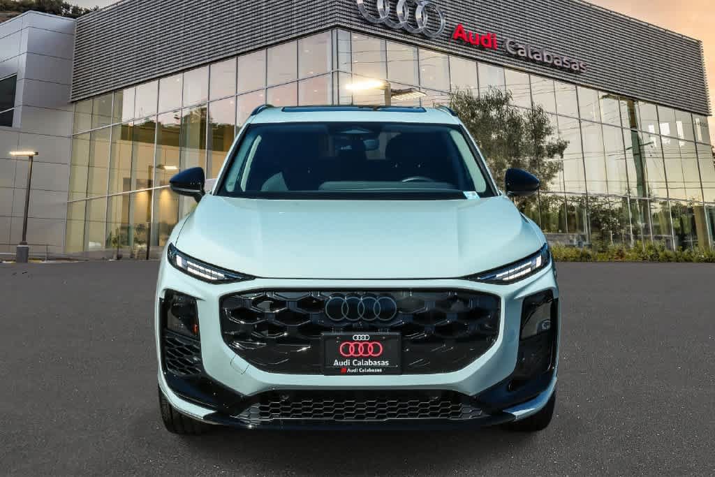 Used 2026 Audi Q3 quattro 2.0T AWD/4WD image 2