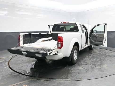 Used 2019 Nissan Frontier S image 38
