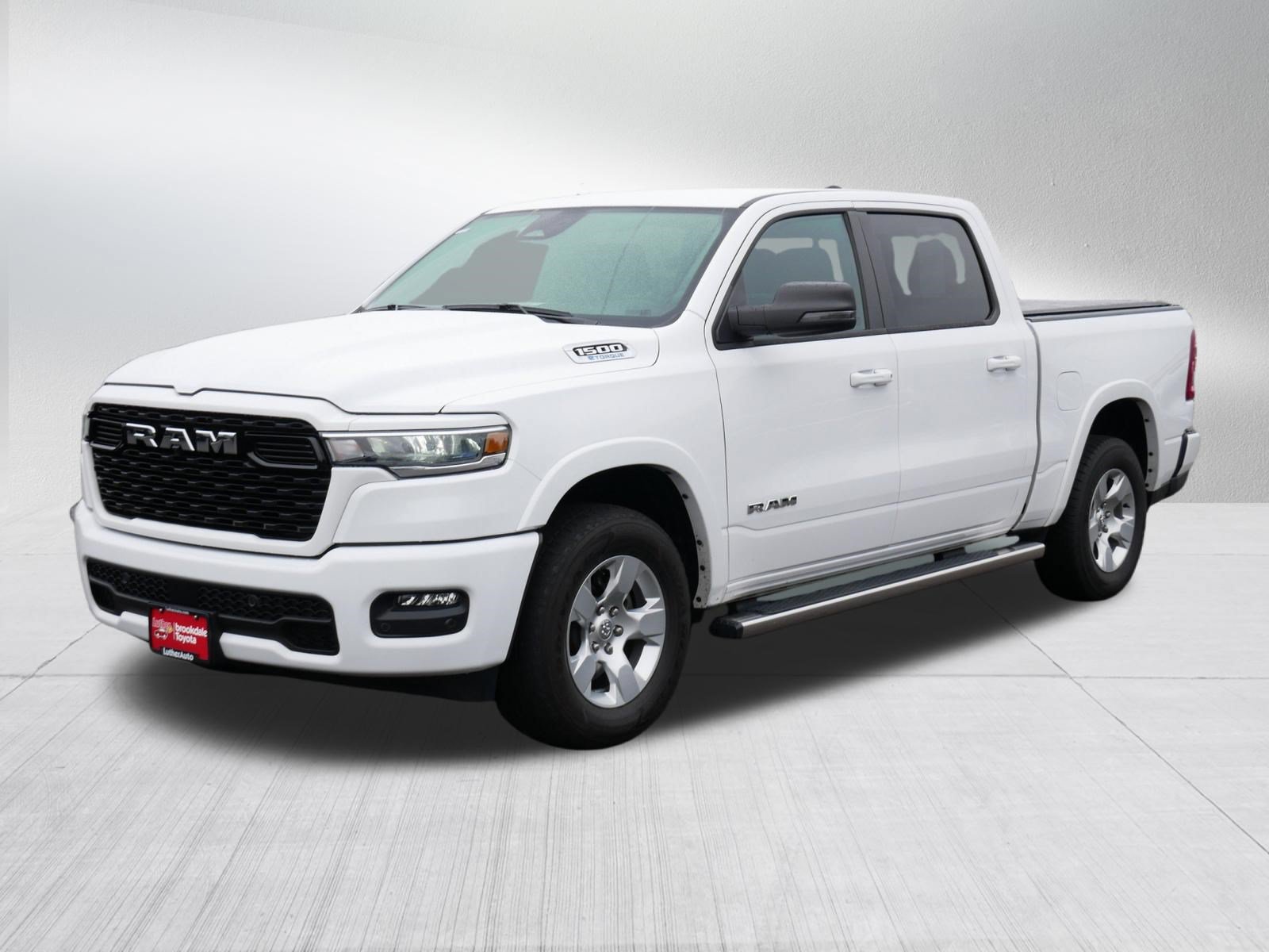 Used 2025 RAM 1500 Big Horn AWD/4WD image 3