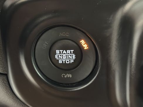 Used 2023 Jeep Wrangler Unlimited Sahara w/ LED Lighting Group AWD/4WD image 28