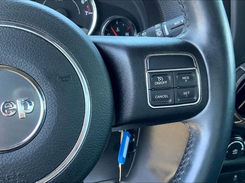 Used 2016 Jeep Wrangler Unlimited Sport w/ Connectivity Group image 22