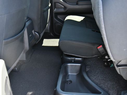 Used 2022 Nissan Frontier Pro-X RWD image 36