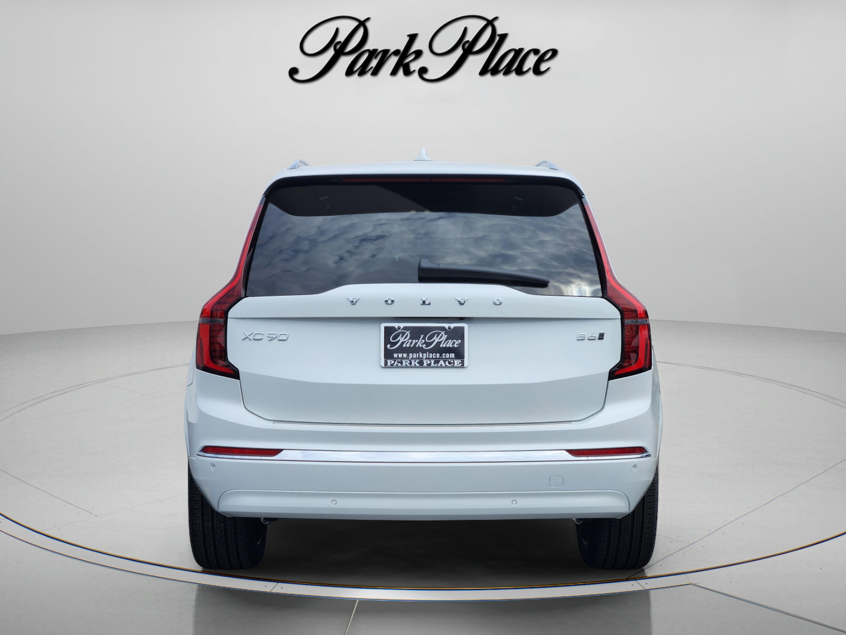 Used 2026 Volvo XC90 B6 Plus w/ Protection Package Premier AWD/4WD image 4