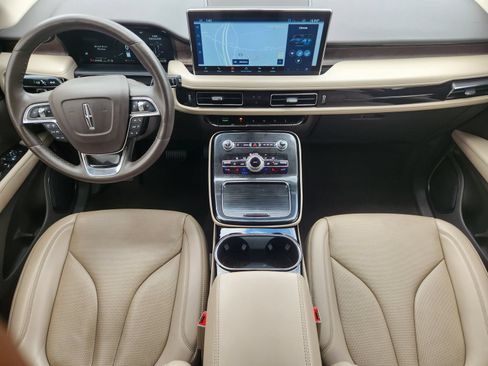 Used 2023 Lincoln Nautilus Reserve w/ Luxury Package AWD/4WD image 29