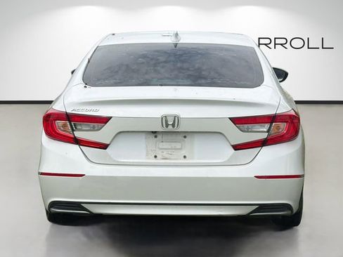 Used 2018 Honda Accord EX image 4