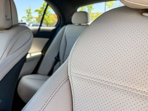 Used 2023 Mercedes-Benz C 300 4MATIC Sedan image 22