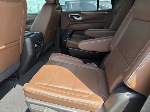 Used 2021 Chevrolet Tahoe High Country w/ Premium Package image 8