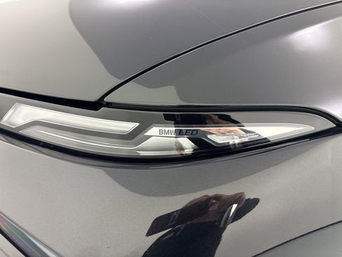 Certified 2025 BMW X7 xDrive40i w/ M Sport Package image 9